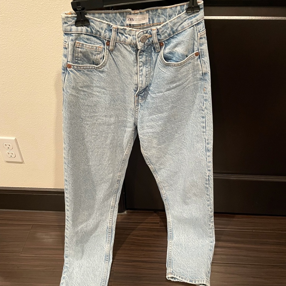 Zara Straight Jean